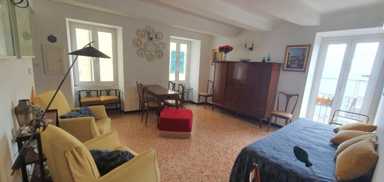Casa Del Sole Affacciato Sul Mare Apartment Cervo Bagian luar foto